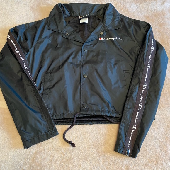 Champion Women's Zipper Tape Cropped Oversized C Script Logo Jacket Black Size S - Picture 2 of 8